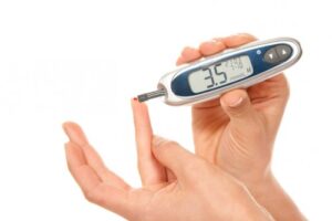 Гипогликемия - признаки низкого уровня сахара в крови